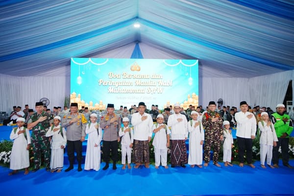 Hadiri Doa Bersama dan Maulid Nabi, Kapolri Serukan Persatuan untuk Kemajuan Indonesia