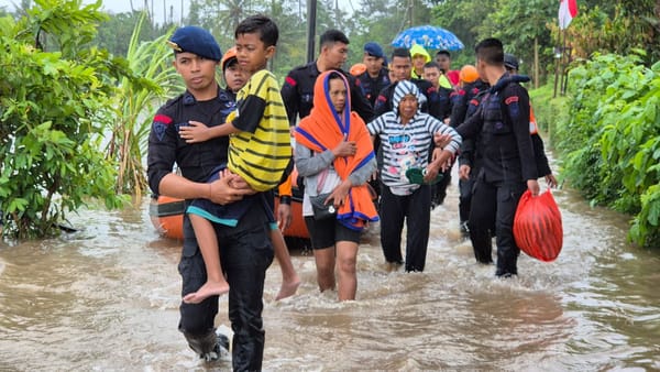 Polri Turunkan Personel Bantu Penanganan Banjir dan Longsor di Bali