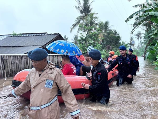 Banjir dan Longsor di Bali, Polri Bantu Evakuasi Warga Terdampak