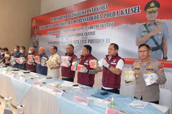 Ungkap Kasus Besar, Polda Kalsel Amankan 60 Tersangka dan Musnahkan 101 Kg Sabu