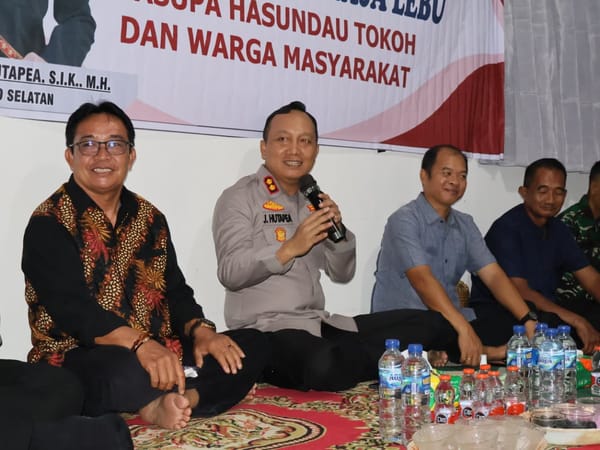 Penuh Kehangatan, Kapolres Barsel Maja Lebu di Desa Kalahien