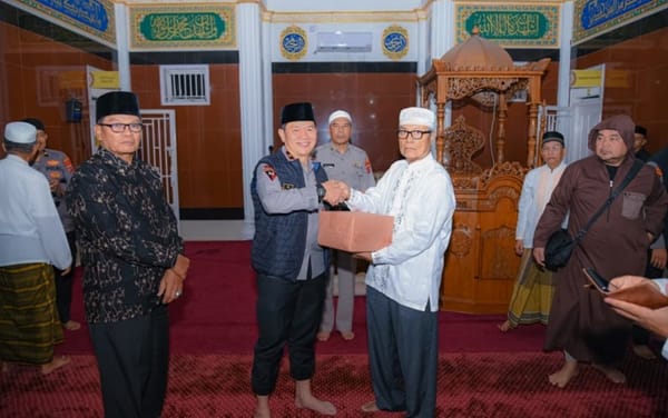 Wakapolda Sumbar Brigjen Pol. Solihin Ajak Jamaah Subuh Perkuat Ukhuwah Lewat Gerakan Subuh Berjamaah