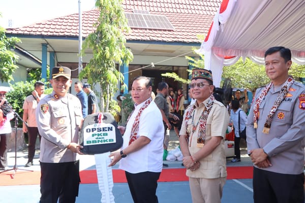 Kunjungan ke SMAN 1 Sampit, Kapolda dan Gubernur Kalteng Beri Dukungan untuk Siswa