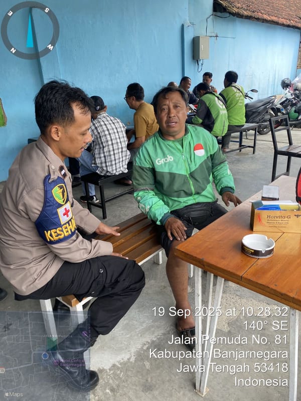 Pakai Ambulans Motor, Dokkes Polres Banjarnegara Lakukan Patroli Kesehatan