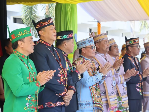 Kapolda Kalteng dan Gubernur Hadiri Upacara HUT ke-66 Barsel