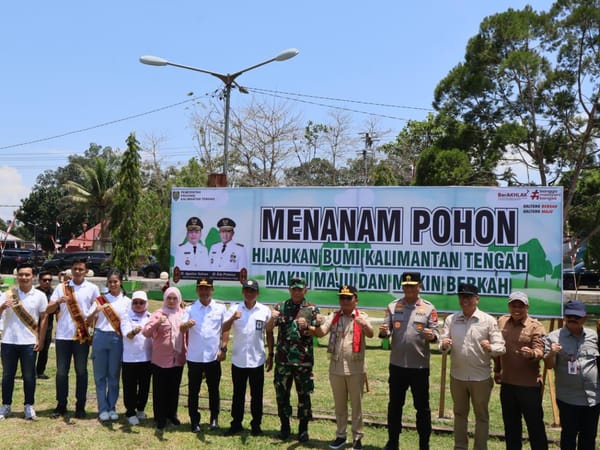 Kapolda Kalteng, Gubernur, dan Pangdam Tanam Pohon dan Tebar Benih Ikan di Barsel