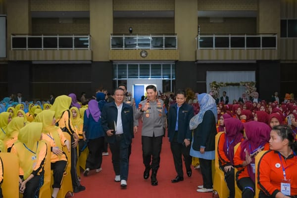 PPKMB Universitas PGRI Sumbar, Wakapolda Ajak Mahasiswa Bijak di Era Digital