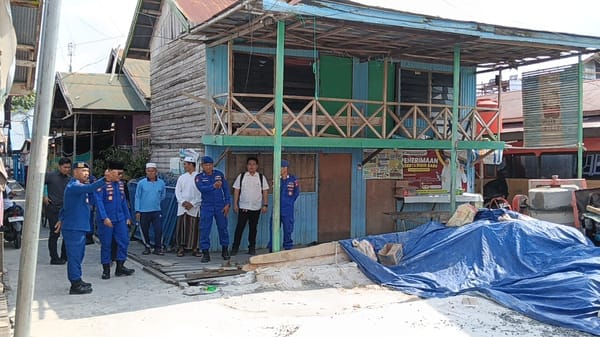 Bakti Religi Ditpolairud Polda Kalteng, 100 Sak Semen Disalurkan untuk Masjid Hidayatullah