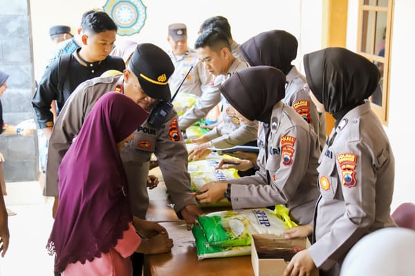Kapolda Jateng Hadiri Gerakan Pangan Murah dan Panen Raya Jagung Serentak di Karanganyar