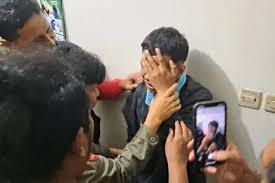 Polisi Selidiki Pemuda yang Bawa Bom Molotov di Sekitar Gedung DPRD Malang