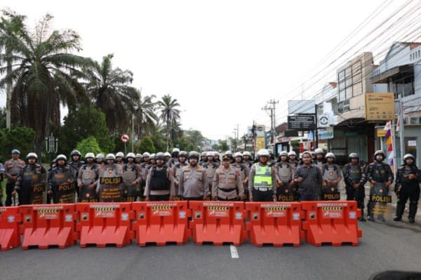 Hadapi Ancaman Anarko, Kapolresta Cilacap Turun Langsung Amankan Markas