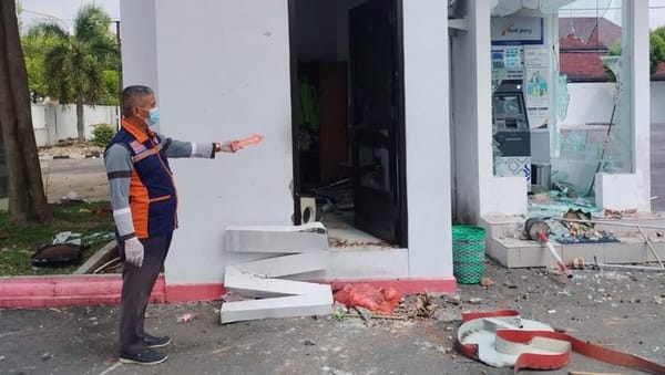 Tiga Pelaku Perusakan Gedung DPRD Sragen Diamankan Polisi