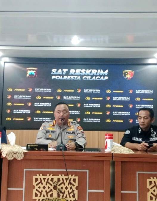 Polisi Tetapkan 31 Tersangka Kerusuhan Demo Anarkis di Cilacap, Kerugian Rp6,5 Miliar