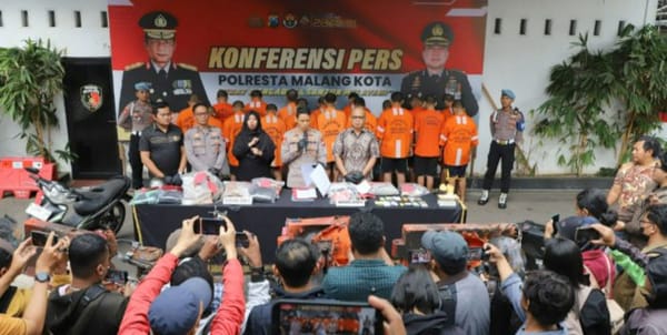 Demo Ricuh di Malang, Polresta Tangkap 17 Pelaku dan Enam Pos Polisi Terbakar
