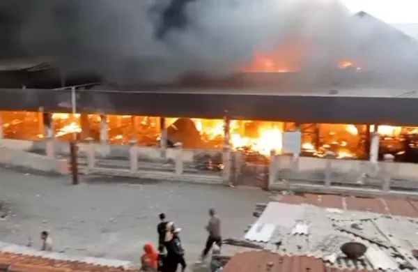 Pasar Wonogiri Terbakar, Api Mengamuk 3,5 Jam Belum Padam