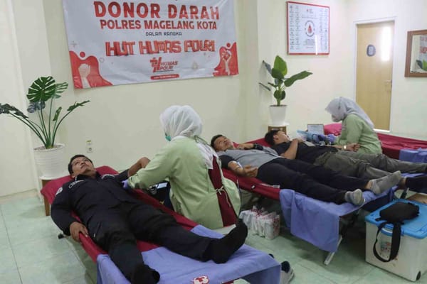 Donor Darah Warnai HUT ke-74 Humas Polri Presisi di Polres Magelang Kota