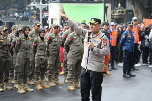 Simulasi Sispamkota di Malang, 1.100 Personel Gabungan Diterjunkan Polresta