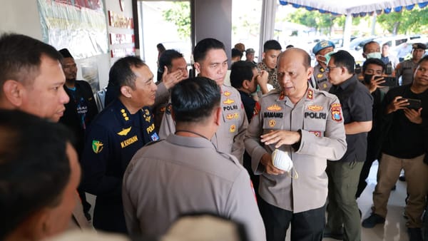 Kapolda Jatim Tegaskan Proses Identifikasi Korban Robohnya Bangunan  Pesantren Al-Khoziny Berjalan Intensif
