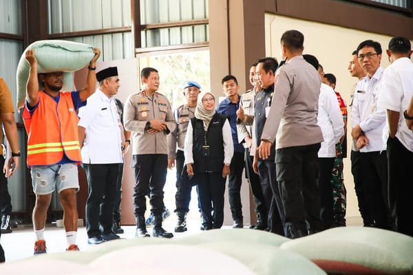 Dukung Ketahanan Pangan, Kapolda Jateng Resmikan Gudang Jagung Slog Polri