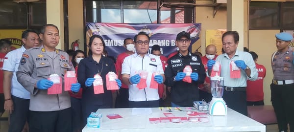 Polres Kotim Musnahkan 159,69 Gram Sabu dari 20 Tersangka