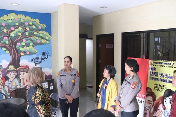 Polda Bali Menerima Kunjungan Tim HeForShe untuk Evaluasi Fasilitas Day Care dan Ruang PPA