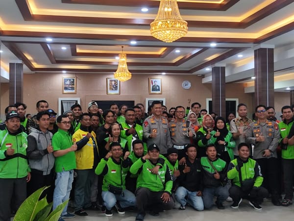 Kapolda Kalteng Rangkul Komunitas Ojol Lewat Silaturahmi Bahas Isu Keamanan