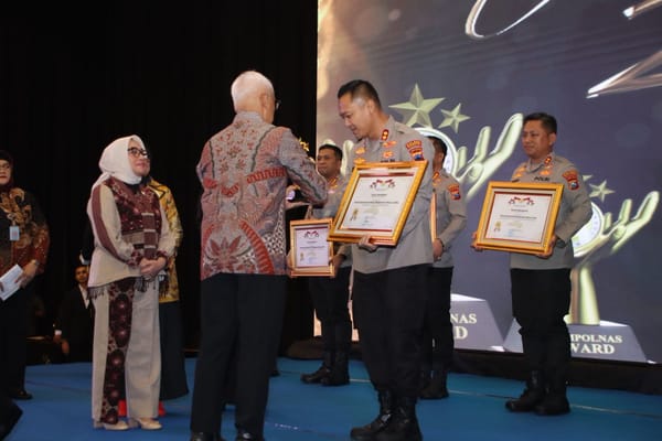 Polres Pekalongan Kota Buktikan Kinerja Unggul, Raih Penghargaan Kompolnas Awards 2025