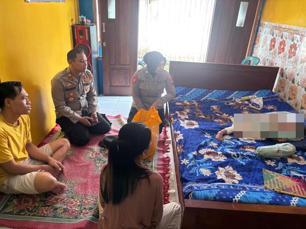 Peduli Sesama, Kapolsek Wiradesa Iptu Maman Aktif Tebar Kebaikan Lewat Jumat Berkah