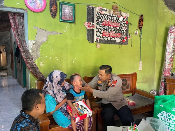 Aksi Sosial Berlanjut, Iptu Maman Hadir di Tengah Warga Lewat Program Jumat Berkah