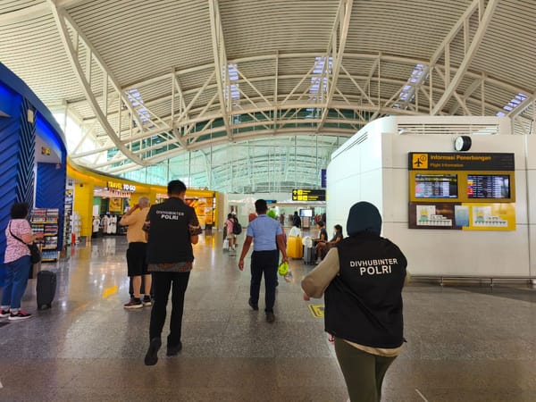 Personil Polda Bali Amankan Kedatangan Para Delegasi Negara Peserta MACM