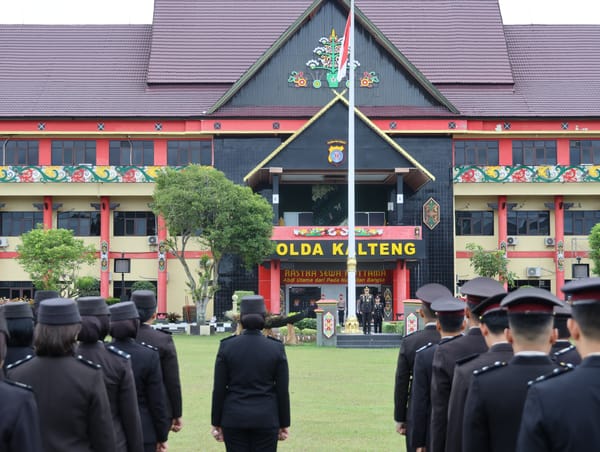 Polda Kalteng Gelar Upacara Bendera Peringati Hari Sumpah Pemuda ke-97