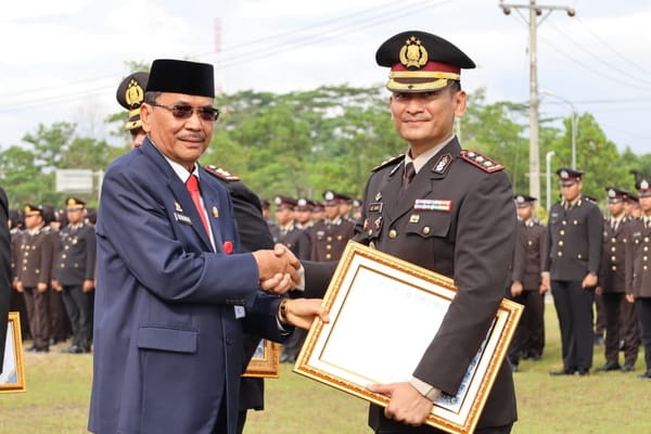 Kapolda Kalsel Apresiasi 14 Personel Ditresnarkoba pada Peringatan Hari Sumpah Pemuda