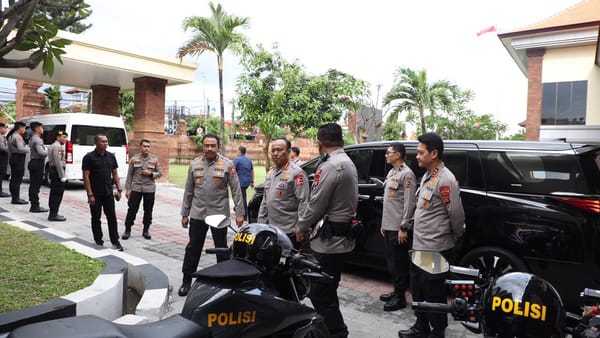 Wakapolri Tinjau Kesiapan Kendaraan dan Personel Pamapta