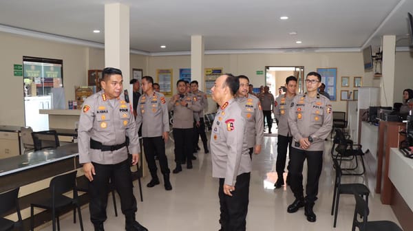 Wakapolri Tinjau Ruang SKCK Polresta Denpasar, Pastikan Pelayanan Prima bagi Masyarakat