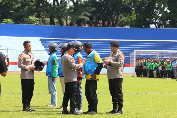 Kapolri Ajak Driver Ojol se-Jatim Perkuat Kamtibmas Lewat Gerakan Jogo Jatim di Malang