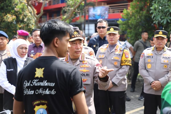 Ribuan Driver Ojol Padati Stadion Gajayana Hadiri Deklarasi Kamtibmas Jogo Jatim Bareng Kapolri