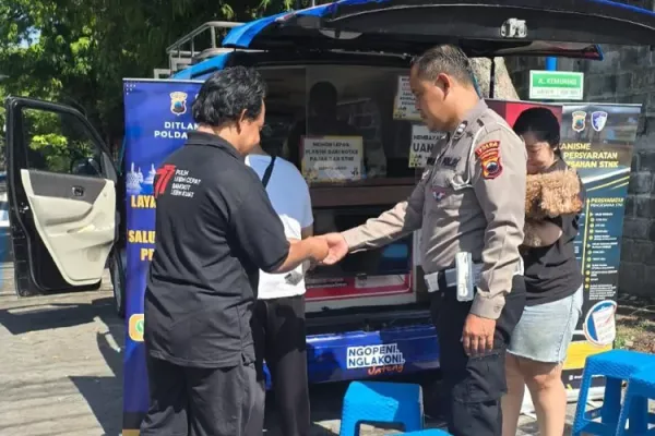 Samsat Keliling Permudah Warga Kota Semarang Bayar Pajak Kendaraan Bermotor
