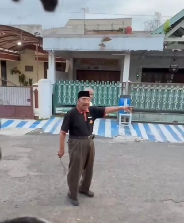 Pria di Malang Tak Terima Aroma Kue Kacang Tetangga, Ancam Pakai Celurit