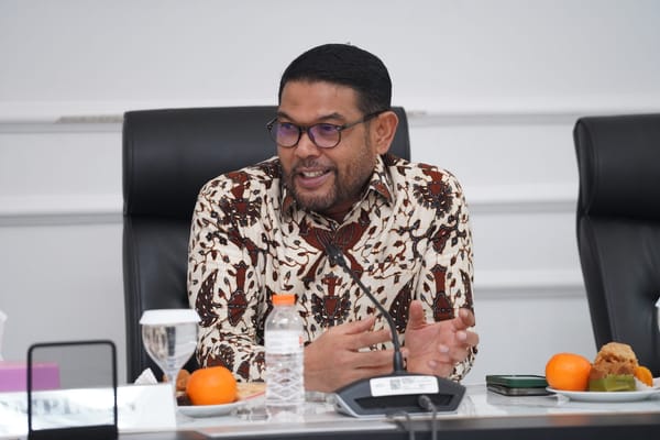 Nasir Djamil Pertanyakan MK: “Polisi Non-Kombatan, Kenapa Tak Boleh di Posisi Sipil?”