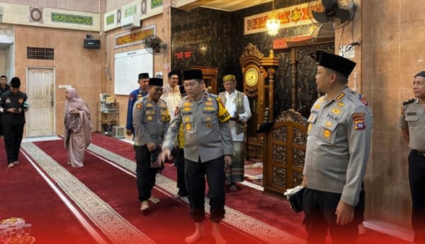 Safari Subuh Polda Sumbar: Brigjen Pol Solihin Sambangi Masjid Al Irsyad Padang