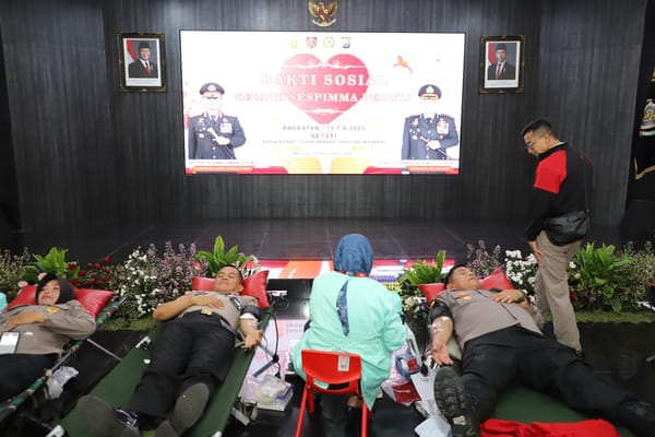 Polresta Malang Kota dan Serdik Sespimma Peduli Gelar Donor Darah Sambut Hari Kesehatan Nasional 2025