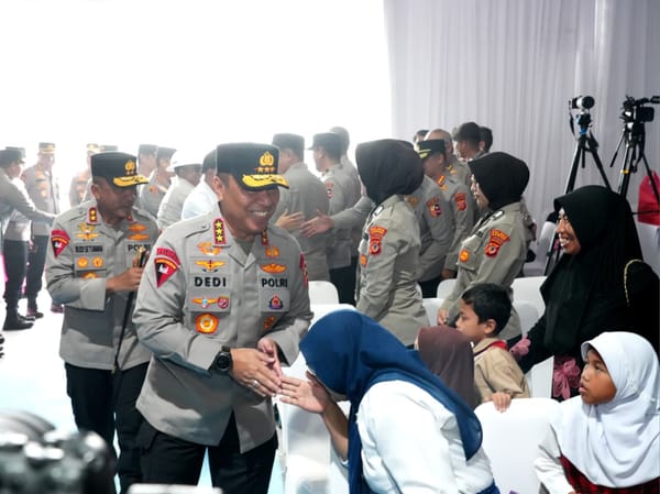 Wakapolri Tunjukkan Kepedulian dengan Santunan dan Bakti Sosial di Bogor