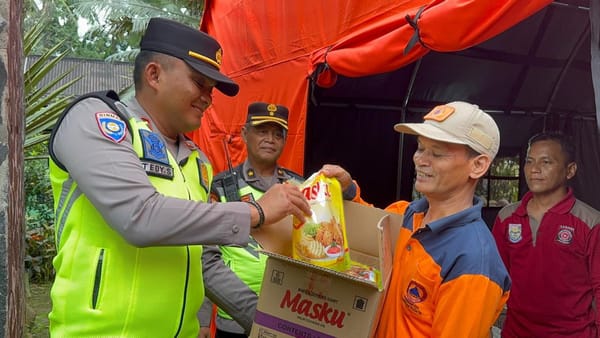 Respons Cepat Polres Purbalingga: Bantuan Darurat dan Pemeriksaan Kesehatan untuk Warga Maribaya