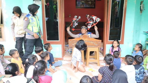 Polres Purbalingga Kembali Hadir Bantu Evakuasi Barang, Layanan Kesehatan, dan Bantuan Sosial