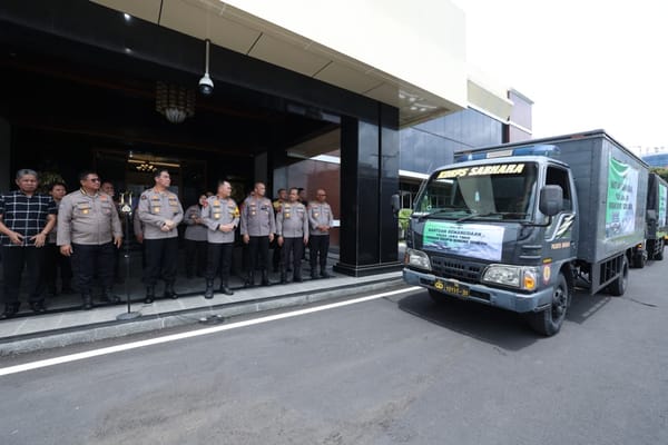 Polda Jatim Kirim Bantuan Kemanusiaan untuk Pengungsi Erupsi Semeru, Prioritaskan Balita dan Lansia