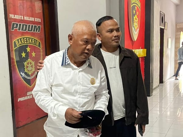 Yai Mim Penuhi Panggilan di Polresta Malang Kota, namun Enggan Berkomentar