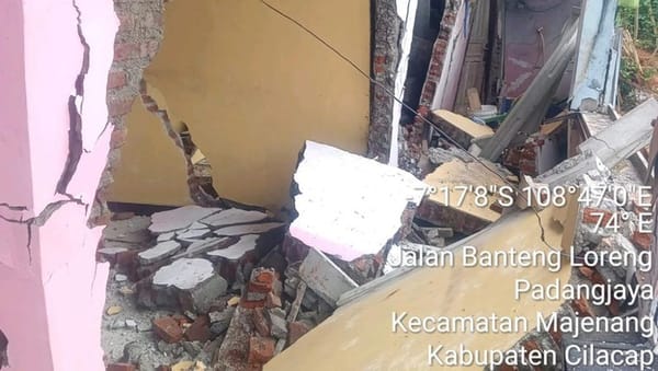 Tanah Gerak di Cilacap Semakin Parah, Ratusan Warga Terpaksa Mengungsi