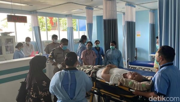 Sat Set, Polresta Cilacap Evakuasi Warga Penderita Diabetes ke Rumah Sakit