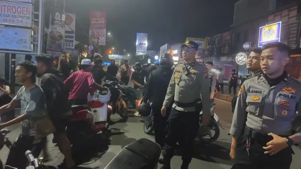 Tak Ada Tempat untuk Ugal-ugalan! Patroli Blue Light Bikin Pebalap Liar Ketar-ketir