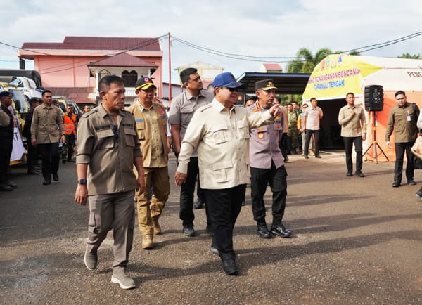 Presiden dan Kapolri Cek Kondisi Pengungsi Banjir di Tapanuli Tengah